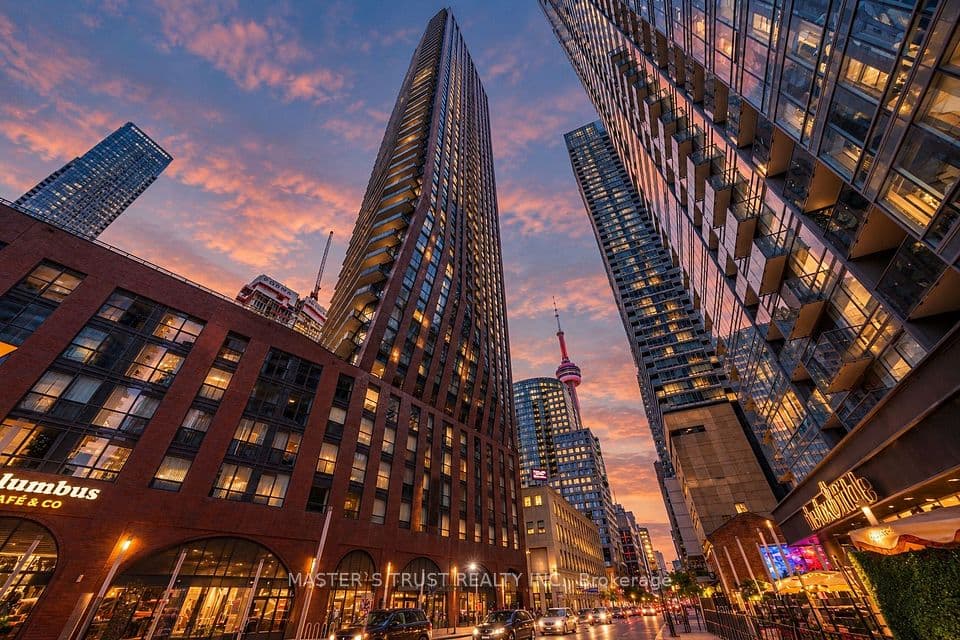 99 John Street 1104, Toronto, ON M5V 0S6 – main photo