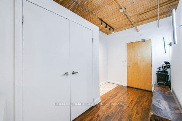 993 Queen Street W 104, Toronto, ON M6J 1H2 – photo 3