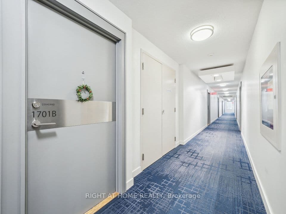 19 Singer Court 1701B, Toronto, ON M2K 0B2 – photo 3