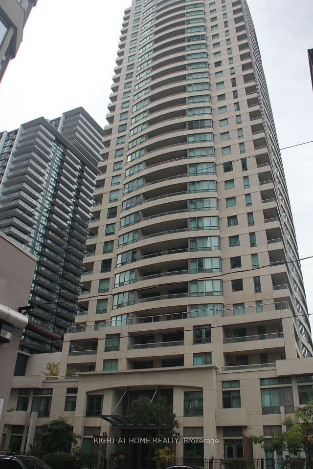 18 Spring Garden Avenue 3207, Toronto, ON M2N 7M2 – photo 2