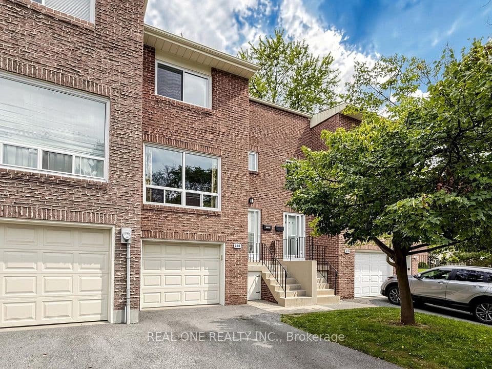 174 Rusty Crestway, Toronto, ON M2J 2Y6 – main photo