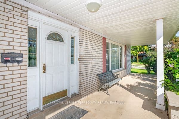 1 Snowcrest Avenue, Toronto, ON M2K 2K5 – photo 2