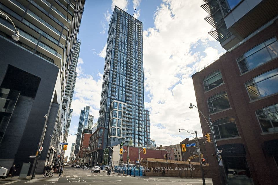 108 Peter Street 611, Toronto, ON M5V 0W2 – photo 2