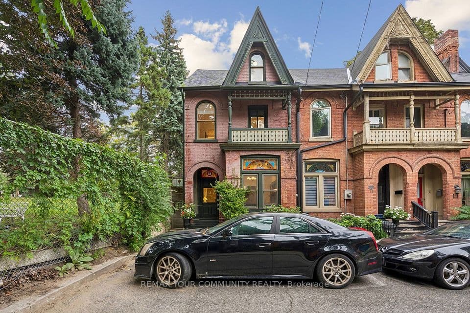 21 Laurier Avenue E, Toronto, ON M4X 1S2 – photo 2