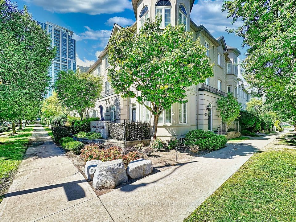 16 Humberstone Drive 102, Toronto, ON M2N 7C1 – photo 3