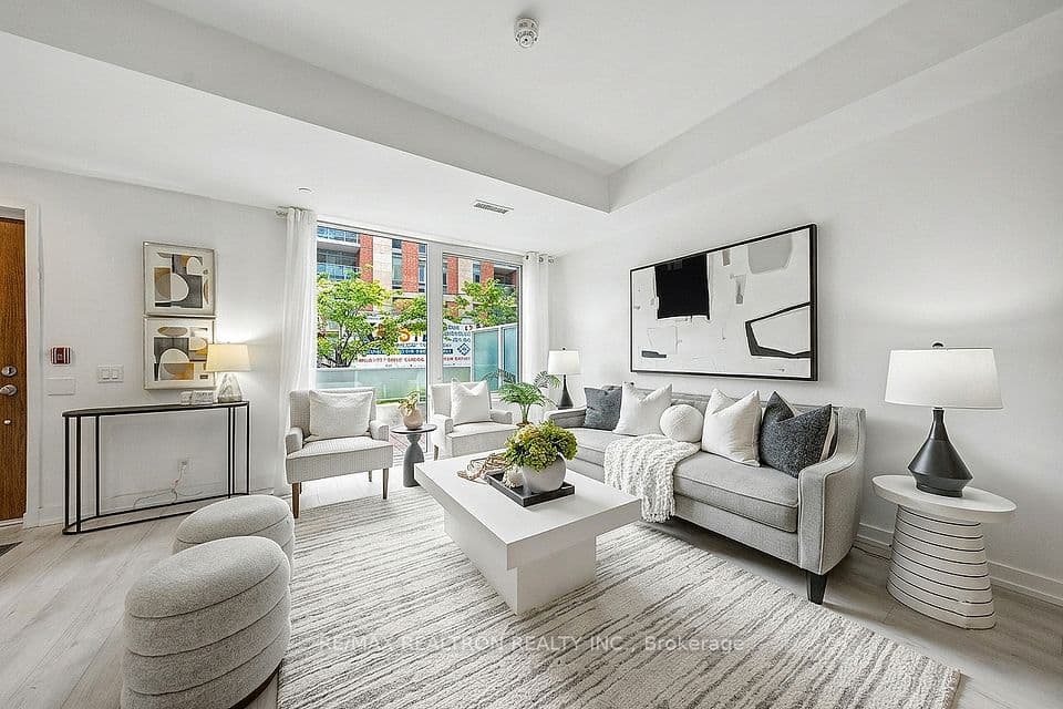 33 Helendale Avenue 102, Toronto, ON M4R 0A4 – main photo