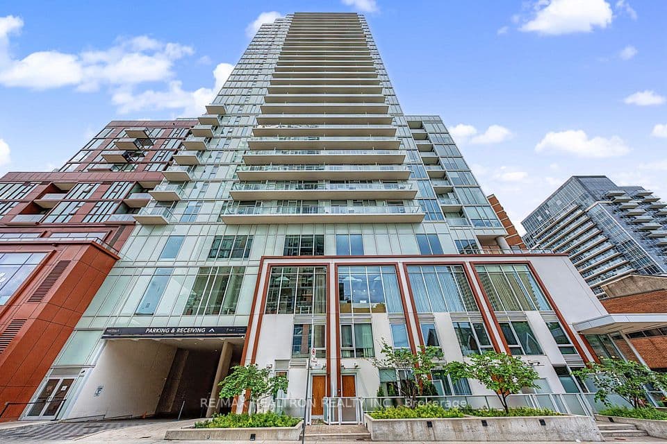 33 Helendale Avenue 102, Toronto, ON M4R 0A4 – photo 3
