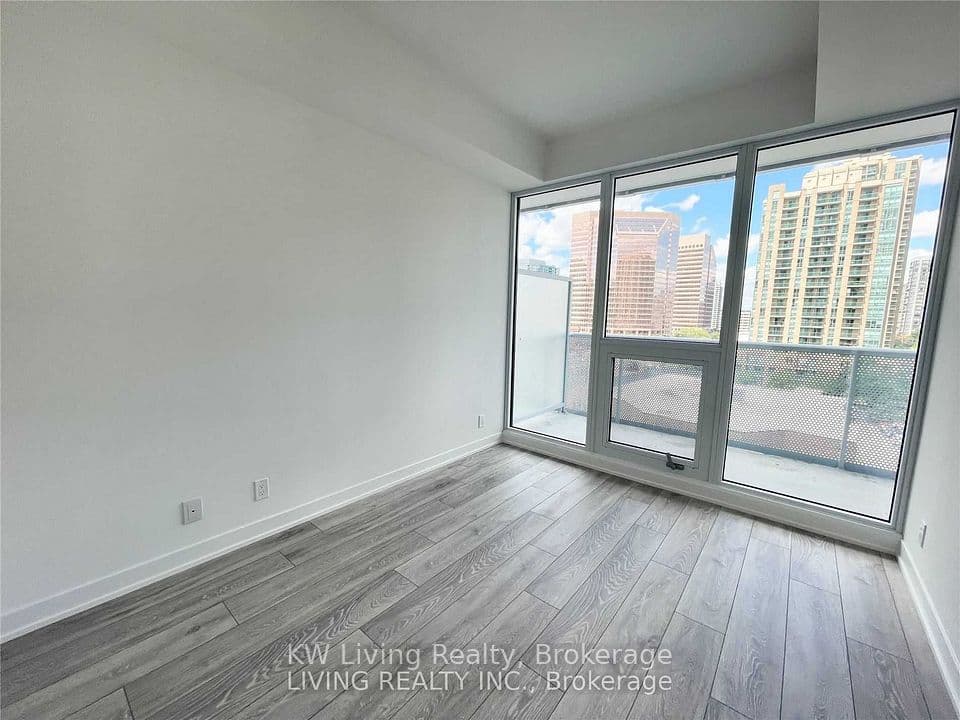 15 Holmes Avenue 706, Toronto, ON M2N 0L4 – photo 3