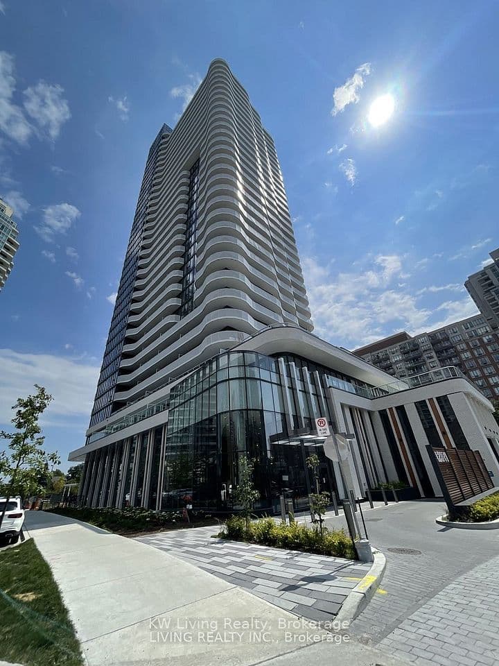 15 Holmes Avenue 706, Toronto, ON M2N 0L4 – main photo