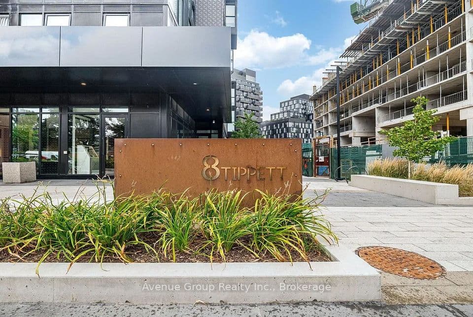 8 Tippett Road 616, Toronto, ON M3H 0E7 – main photo