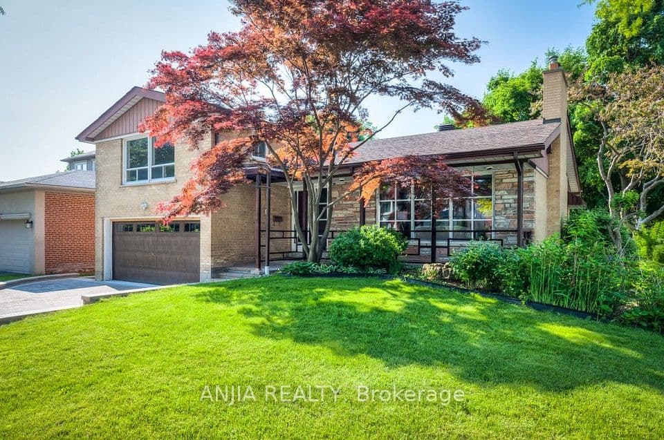 17 Ealing Drive, Toronto, ON M2L 2R4 – photo 3