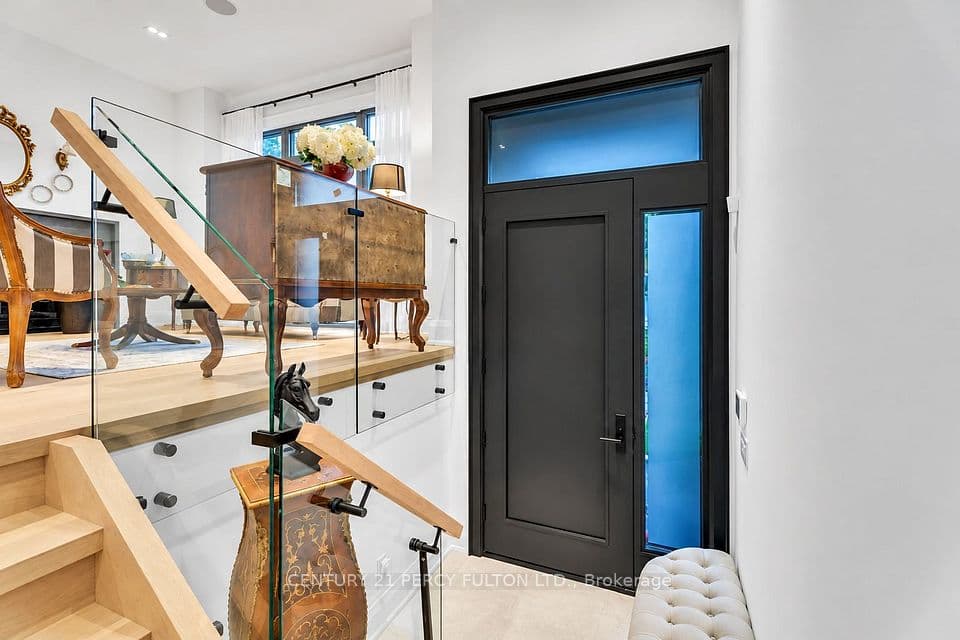 171 Elmwood Avenue, Toronto, ON M2N 3M3 – photo 3