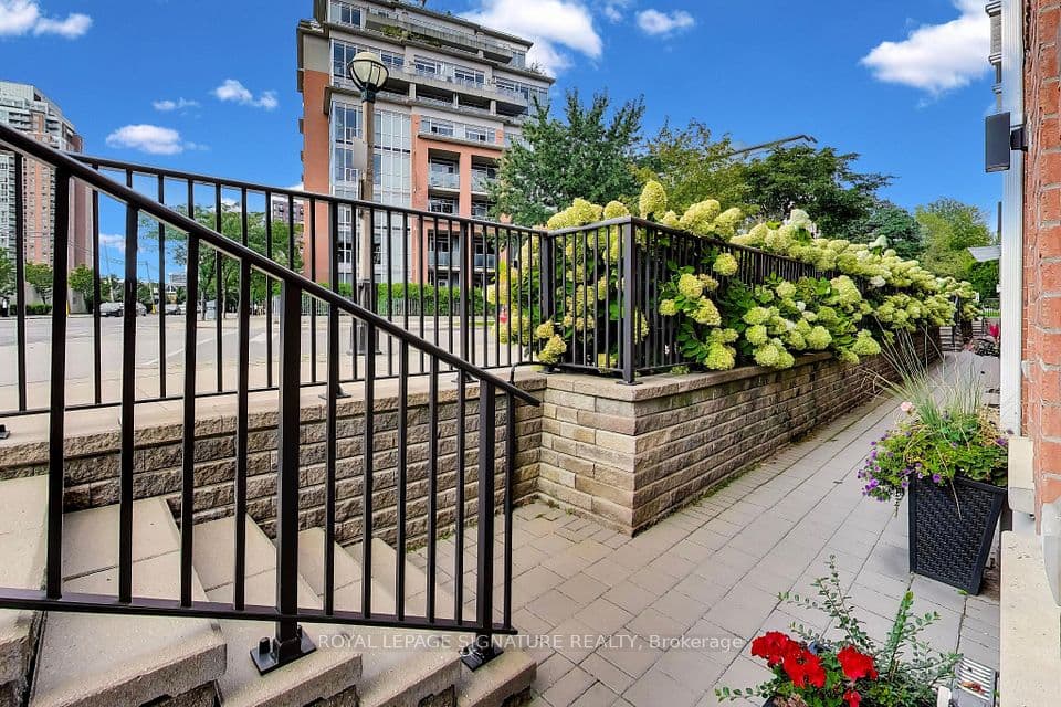 1 Crawford Street, Toronto, ON M6K 3M3 – photo 3