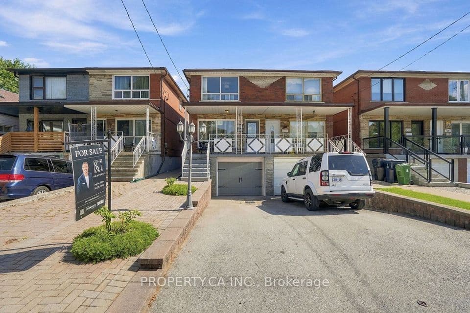 581A Delaware Avenue, Toronto, ON M6H 2V3 – main photo