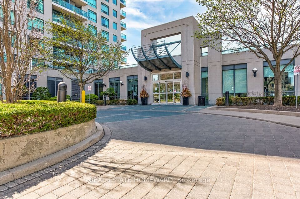 30 Harrison Garden Boulevard 602, Toronto, ON M2N 7A9 – photo 2