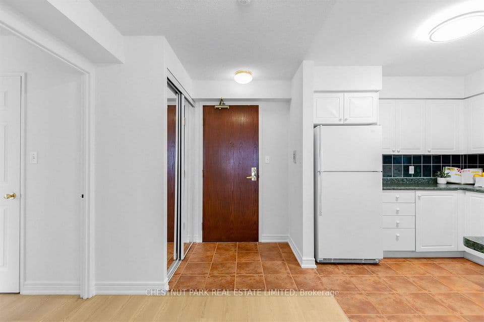 35 Merton Street 505, Toronto, ON M4S 3G4 – photo 3