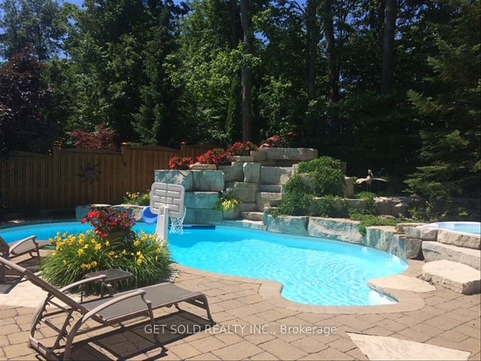 65 Preservation Place, Whitby, ON L1P 1X8 – photo 2