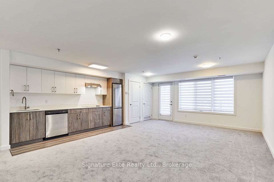 45 Connaught Avenue 404, Toronto, ON M4L 2V8 – photo 3