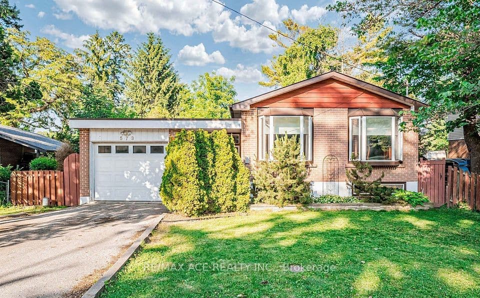 573 Marksbury Road, Pickering, ON L1W 2S9 – main photo