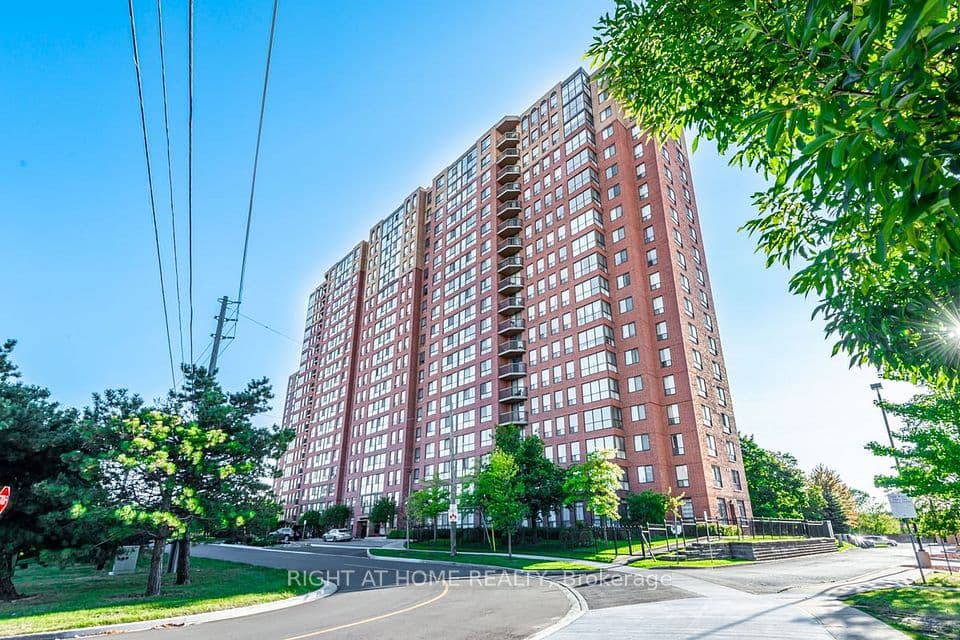 330 McCowan Road 1114, Toronto, ON M1J 3N3 – main photo