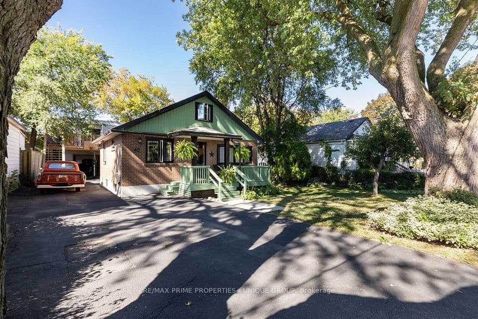 40 Jeavons Avenue, Toronto, ON M1K 1S8 – main photo