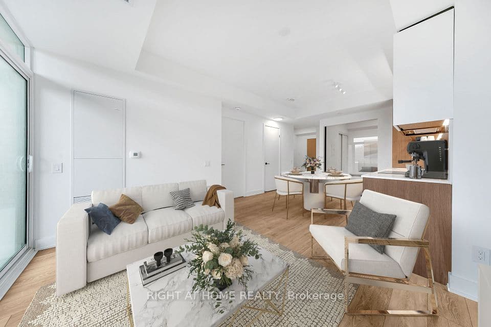 1285 E Queen Street E 403, Toronto, ON M4L 1C2 – main photo