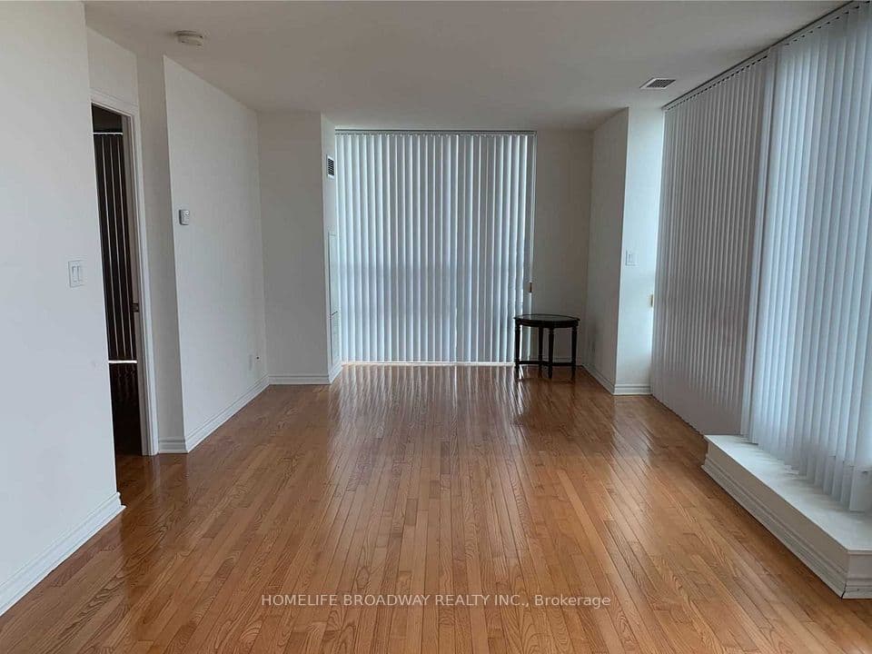 68 Grangeway Avenue 2010, Toronto, ON M1H 0A1 – photo 2