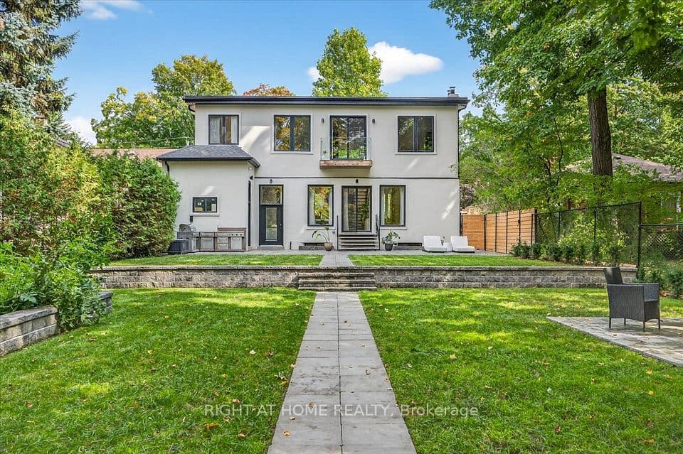 64 Larwood Boulevard, Toronto, ON M1M 2M5 – main photo