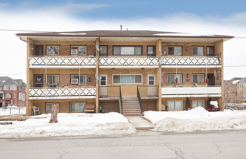 1613 Dufferin Street, Whitby, ON L1N 1B3 – main photo