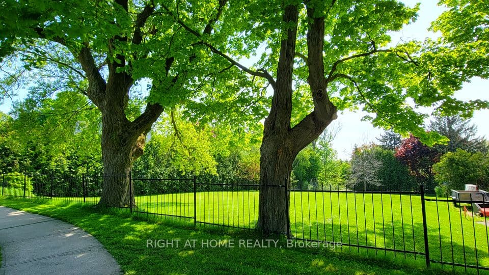 3580 Westney Road, Pickering, ON L0H 1H0 – main photo