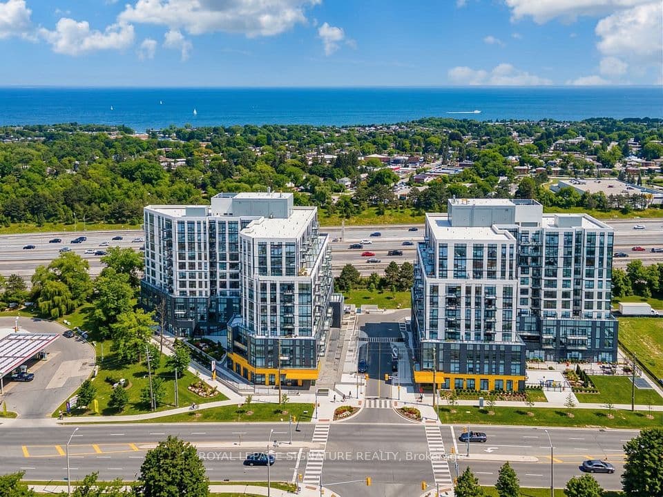 7439 Kingston Road 815, Toronto, ON M1B 0G1 – main photo