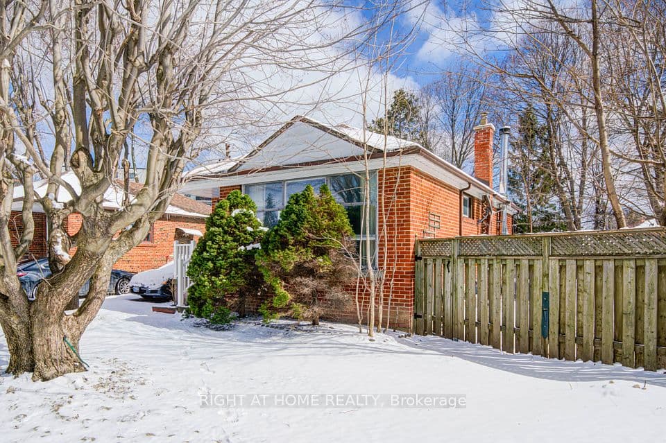 25 Strode Drive, Toronto, ON M1J 1L8 – photo 2