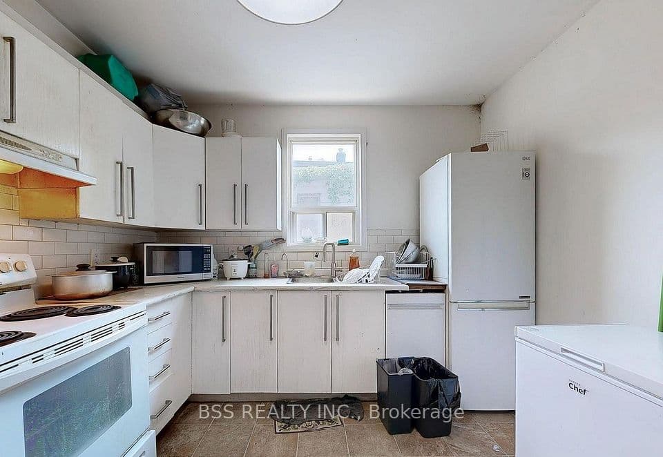 48 St Dunstan Drive, Toronto, ON M1L 2V5 – photo 3