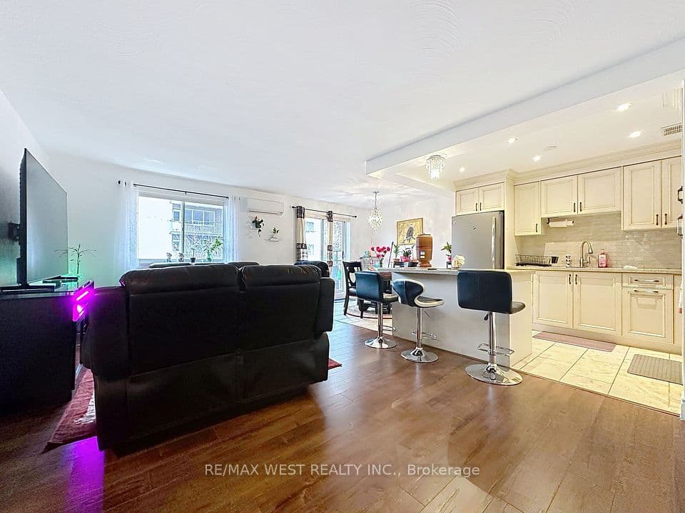 800 Kennedy Road 206, Toronto, ON M1K 2C9 – photo 3