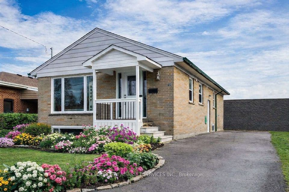 41 Wishing Well Drive, Toronto, ON M1T 1H9 – main photo