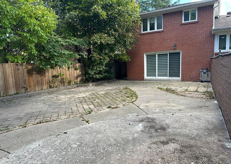 218 Chartland Boulevard S, Toronto, ON M1S 2S5 – photo 2