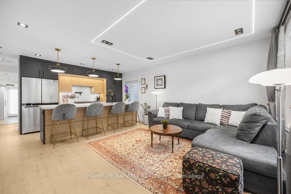 9 Kenworthy Avenue, Toronto, ON M1L 3B1 – photo 2