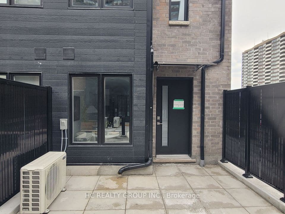 10 Calamint Lane 66, Toronto, ON M1W 2H1 – photo 2