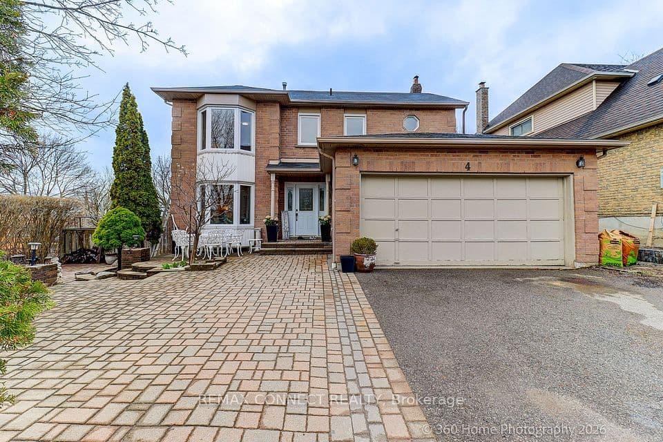 4 Mayflower Street S, Whitby, ON L1N 8B1 – main photo
