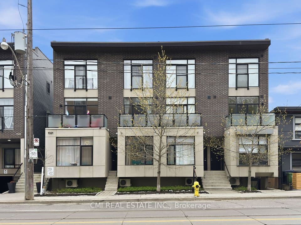 1321 Gerrard Street E 10, Toronto, ON M4L 1Y8 – photo 2
