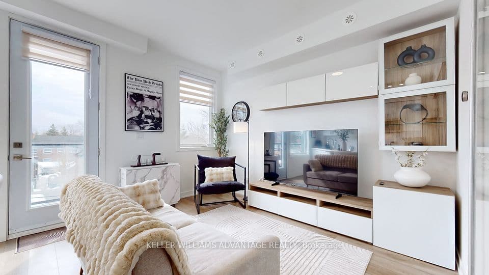 1479 O'Connor Drive 2, Toronto, ON M4B 2V5 – main photo