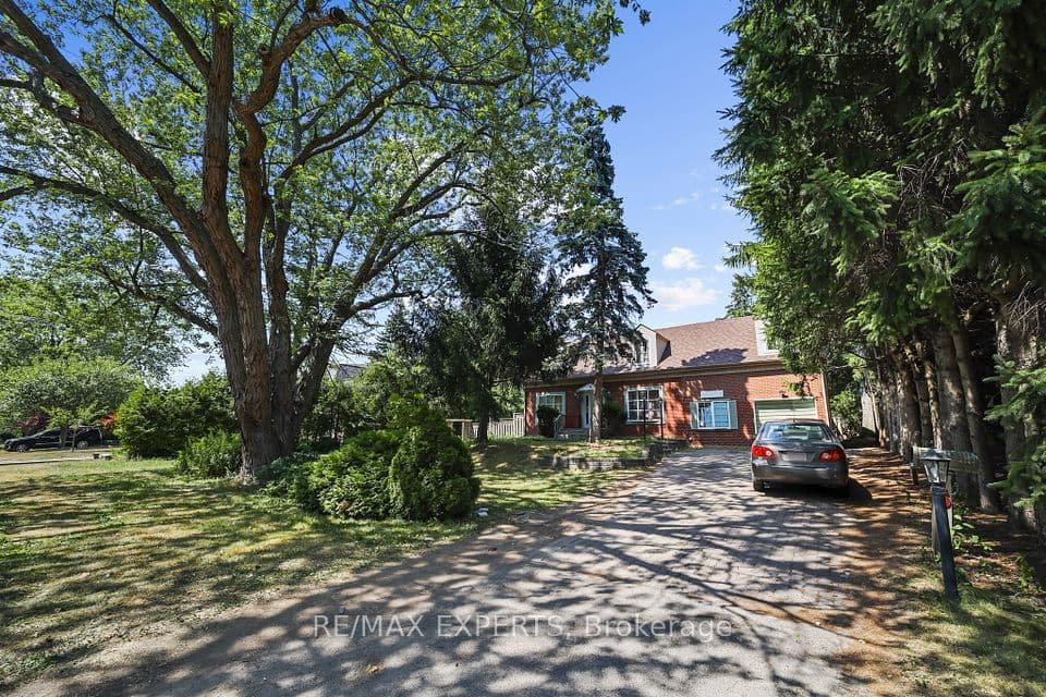16 Bellehaven Crescent, Toronto, ON M1M 1H3 – main photo