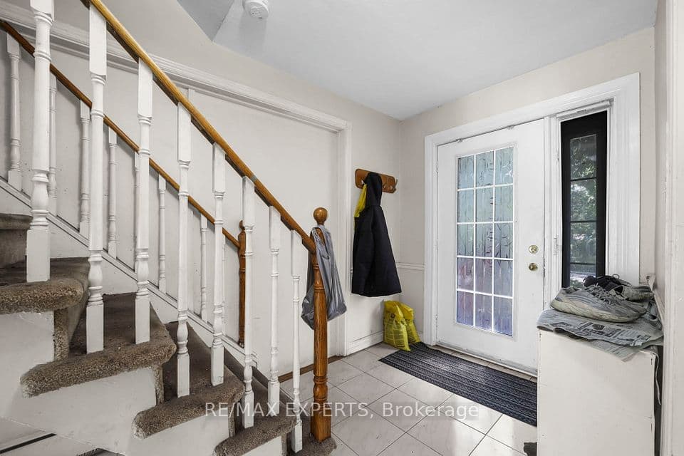 16 Bellehaven Crescent, Toronto, ON M1M 1H3 – photo 2
