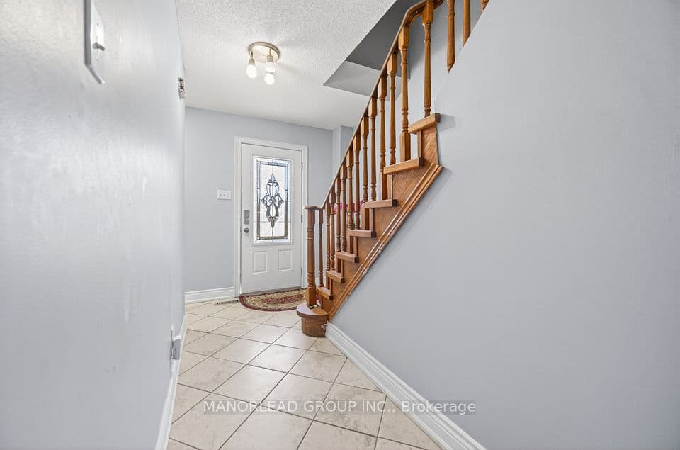 45 Brimstone Crescent, Toronto, ON M1V 3C8 – photo 2