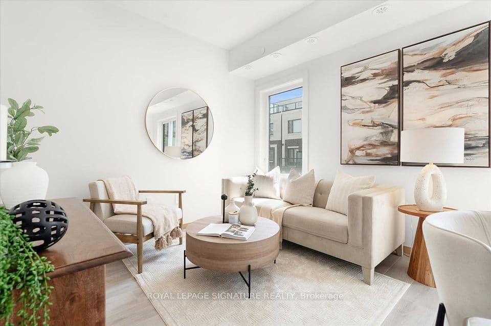3427 Sheppard Avenue E 306, Toronto, ON M1T 3K5 – main photo