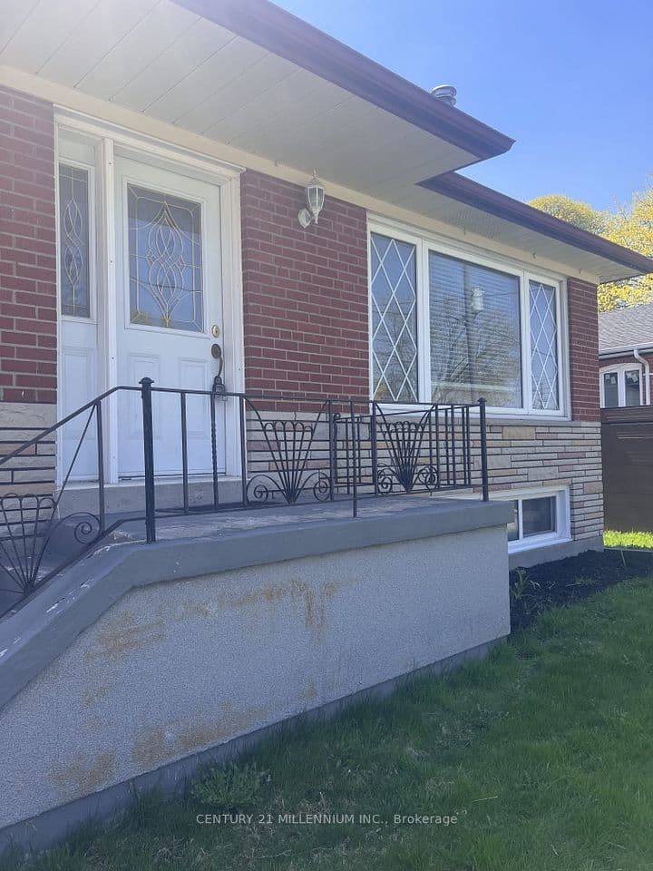 9 Tralee Avenue, Toronto, ON M1G 3E3 – photo 2