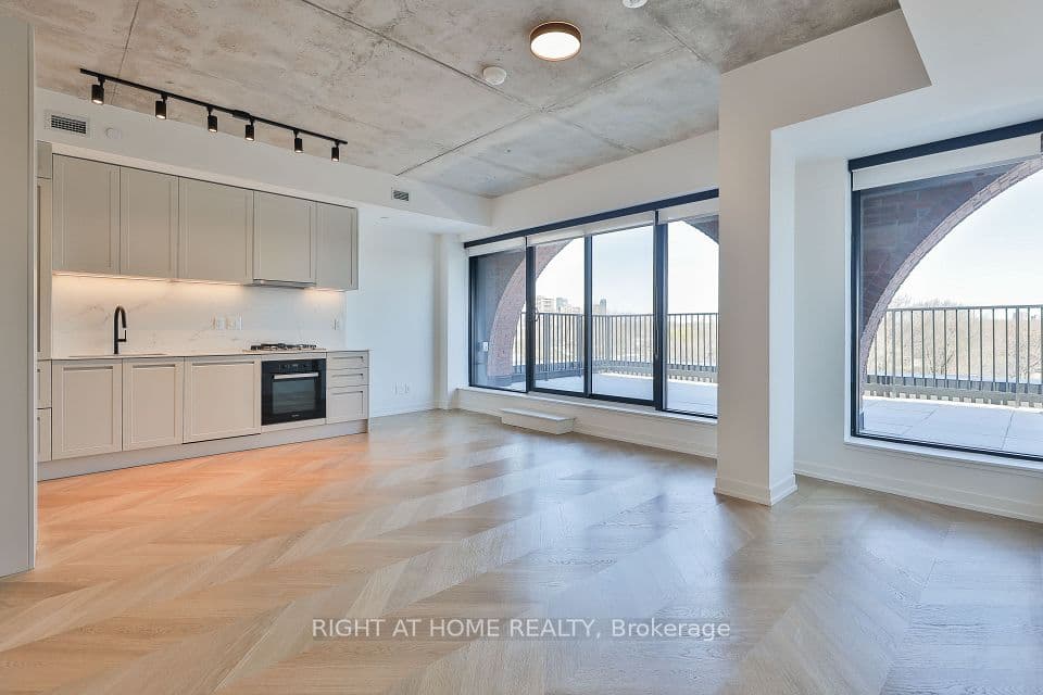 761 Queen Street E 602, Toronto, ON M4M 1H3 – photo 3
