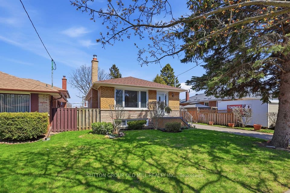 5 Greyabbey Trail, Toronto, ON M1E 1V6 – main photo