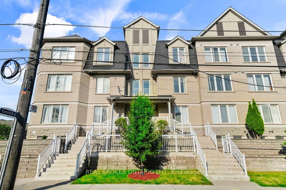 649E Warden Avenue 27, Toronto, ON M1L 0E7 – main photo
