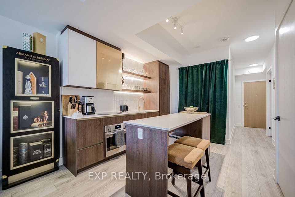 1285 Queen Street E 211, Toronto, ON M4L 1C2 – photo 3